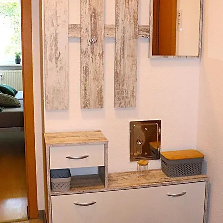 Apartment Sei Hier Gast - 1 Im Gesindehaus Warmsdorf, Zentral Zwischen Aschersleben, Bernburg Und Stassfurt