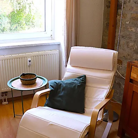 Sei Hier Gast - 1 Im Gesindehaus Warmsdorf, Zentral Zwischen Aschersleben, Bernburg Und Stassfurt Apartment